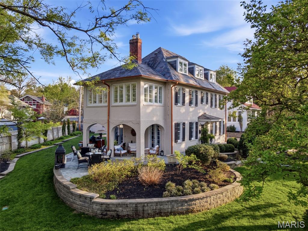 New Helfenstein Park - Residential