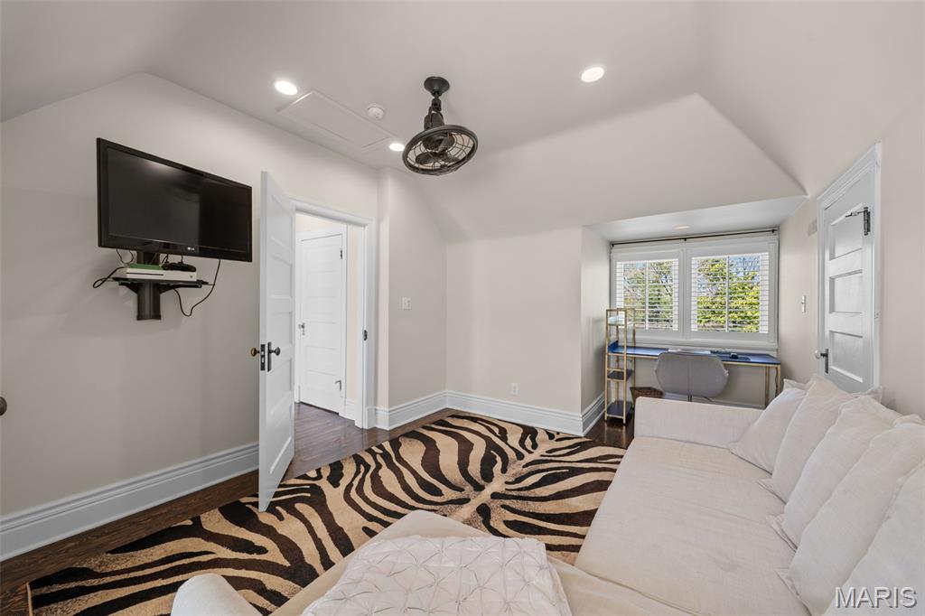 New Helfenstein Park - Residential