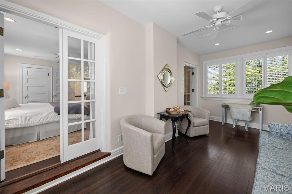 New Helfenstein Park - Residential