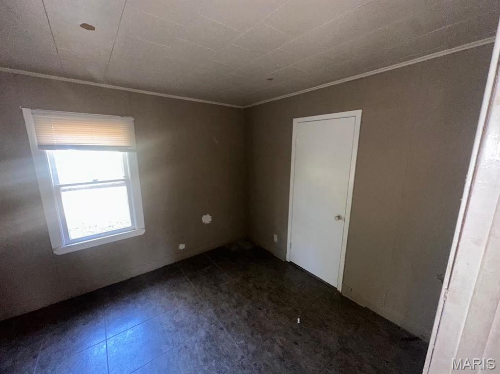 West Walnut Manor - Residential