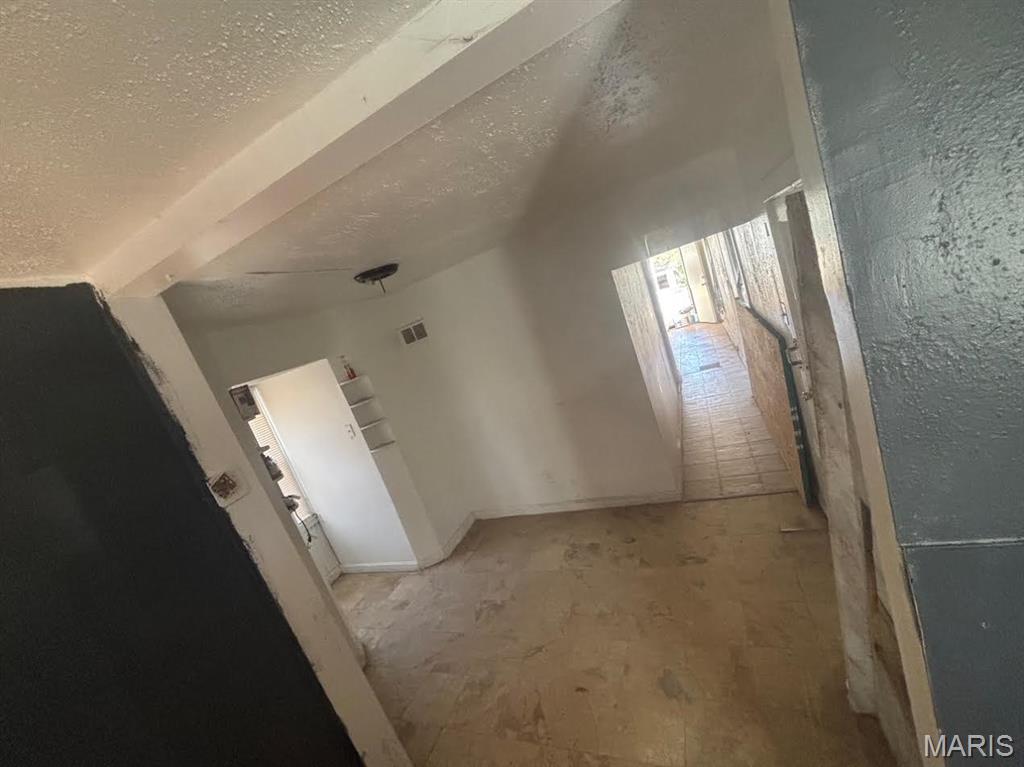 West Walnut Manor - Residential