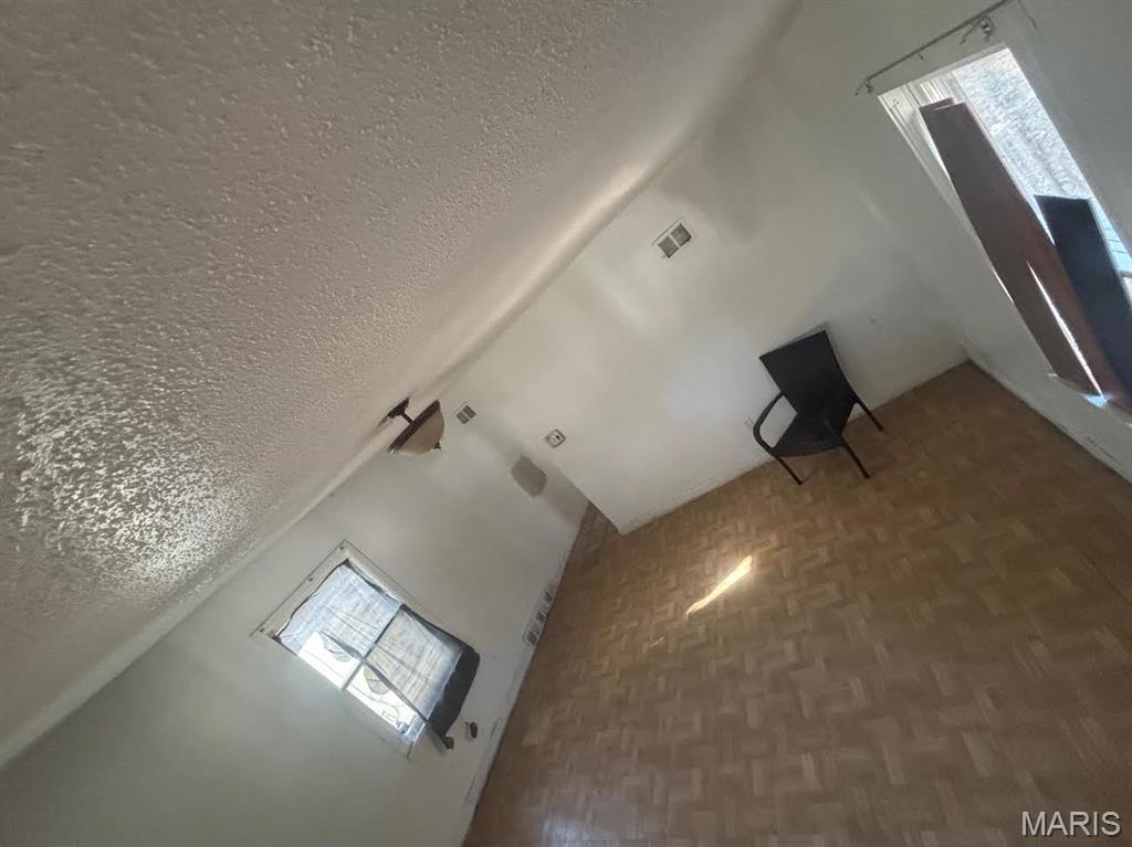 West Walnut Manor - Residential