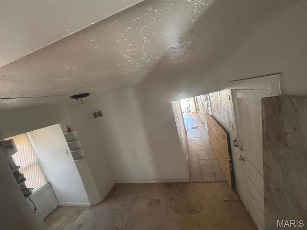 West Walnut Manor - Residential