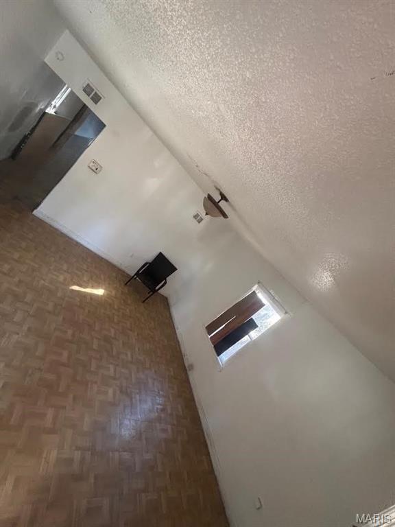 West Walnut Manor - Residential