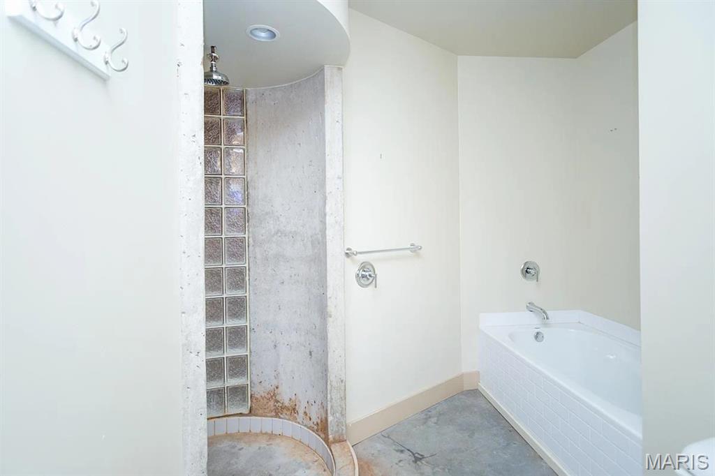 Bogen Lofts - Residential Lease