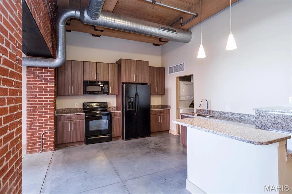 Bogen Lofts - Residential Lease