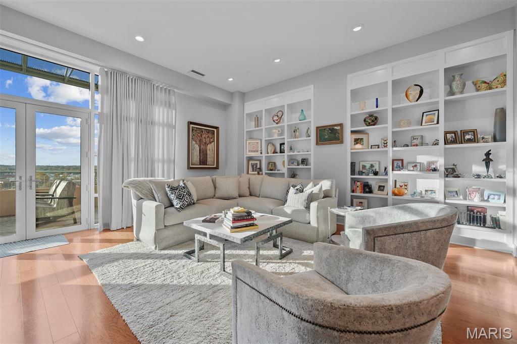 Maryland Walk A Condo - Residential