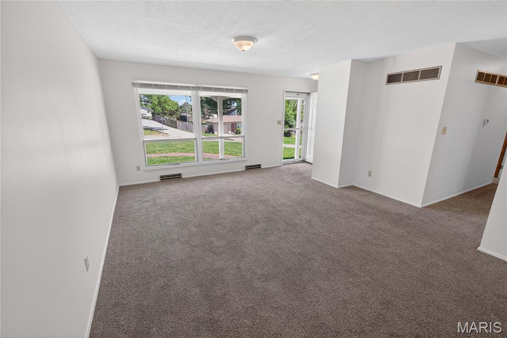 Tuck - Residential