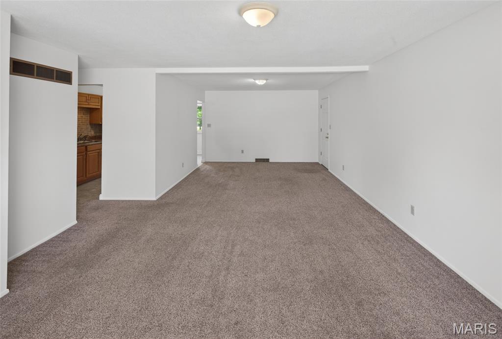 Tuck - Residential