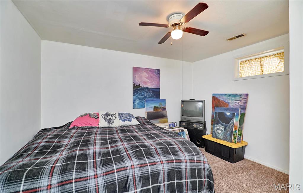 Clarksville, Missouri 63336, United States, 4 Bedrooms Bedrooms, ,2 BathroomsBathrooms,Residential,Active,1991