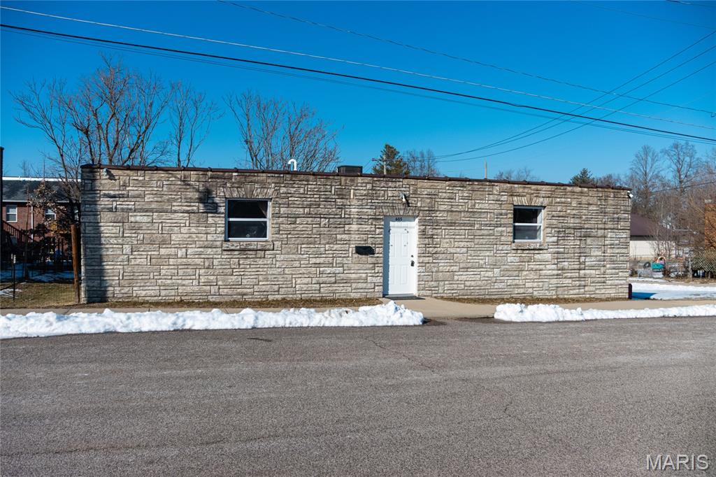 Photo 1 of 36 — 605 E Main Avenue, Cuba, MO 65453