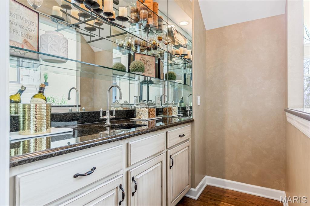 Greystone One - Residential