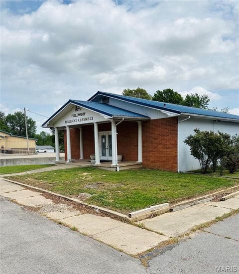 Tiny photo for 405 S 1 Mile Road, Dexter, MO 63841 (MLS # 26026728)