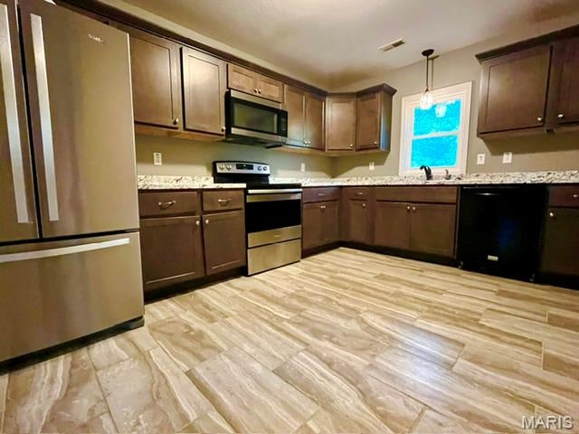 2106 Madison 504