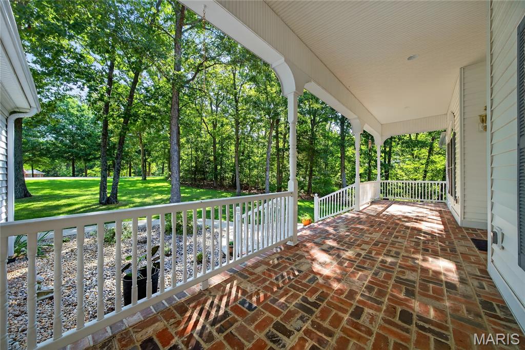 12 Ellerman Oaks Court