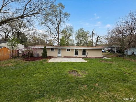 Tiny photo for 510 Wicklow Drive, Ballwin, MO 63021 (MLS # 26019679)