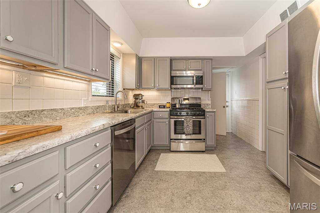 Clayshire Ridge - Residential