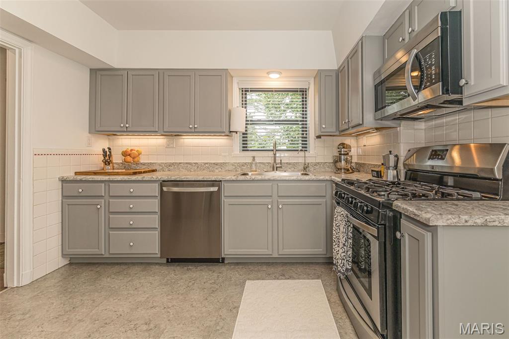 Clayshire Ridge - Residential