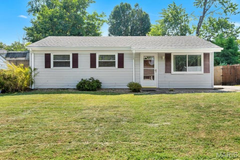 Photo of 872 Hyde Park Drive, Arnold, MO 63010 (MLS # 26058500)