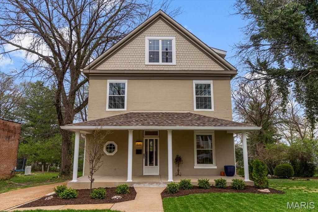 Photo of 727 Marshall Avenue, St Louis, MO 63119 (MLS # 26018382)