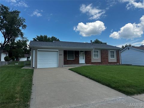 523 Foxtrail Drive Hazelwood MO 63042