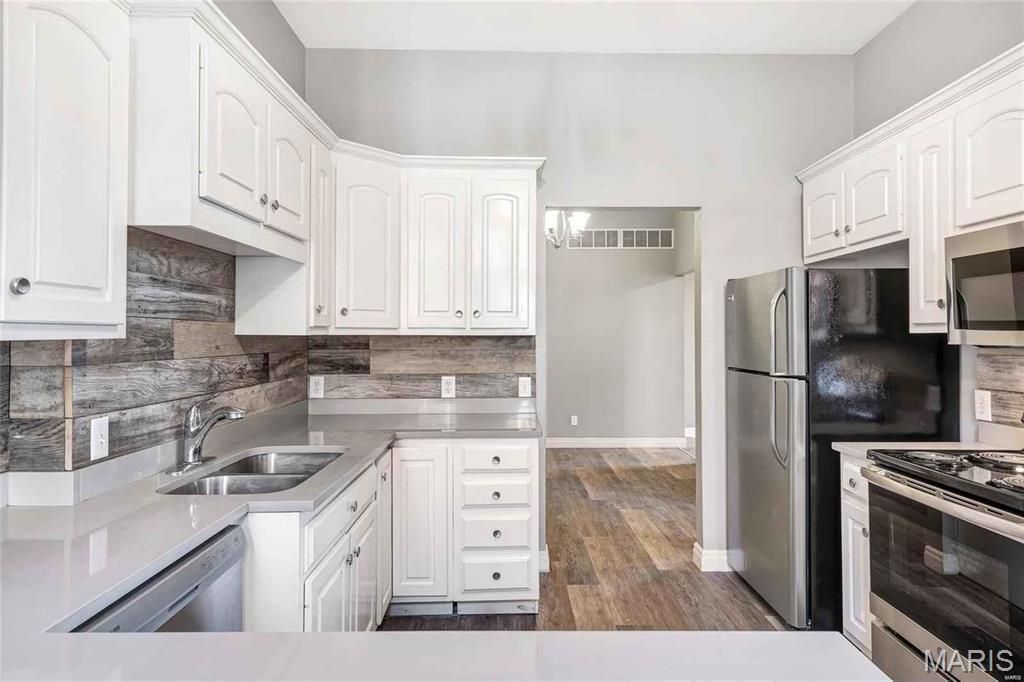 St Louis, Missouri 63104, United States, 3 Bedrooms Bedrooms, ,3 BathroomsBathrooms,Residential,Active,150073