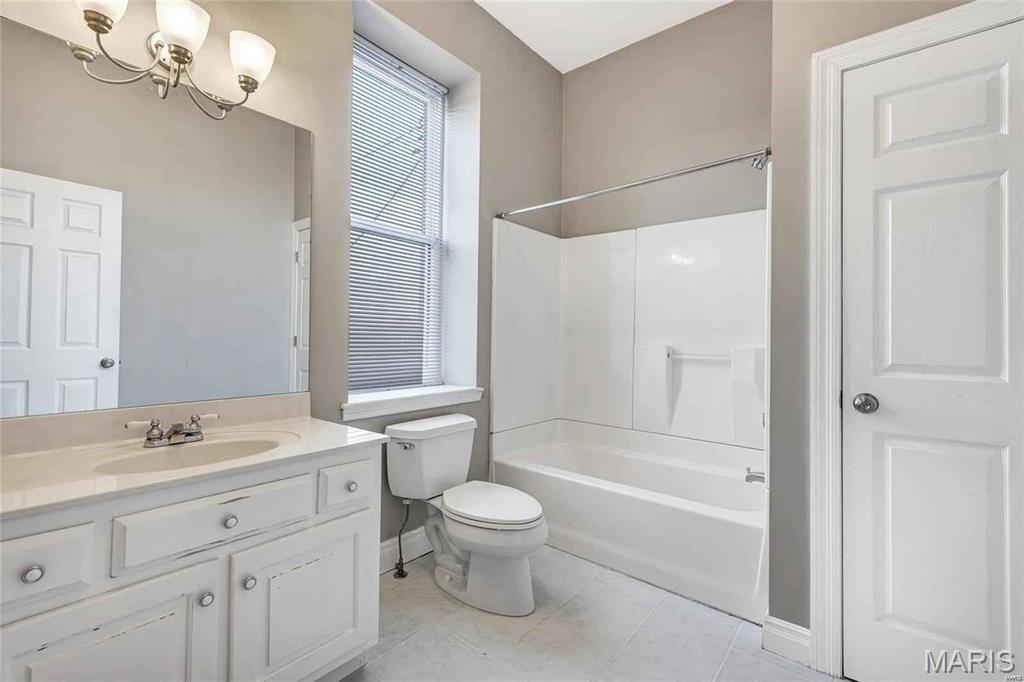 St Louis, Missouri 63104, United States, 3 Bedrooms Bedrooms, ,3 BathroomsBathrooms,Residential,Active,150073