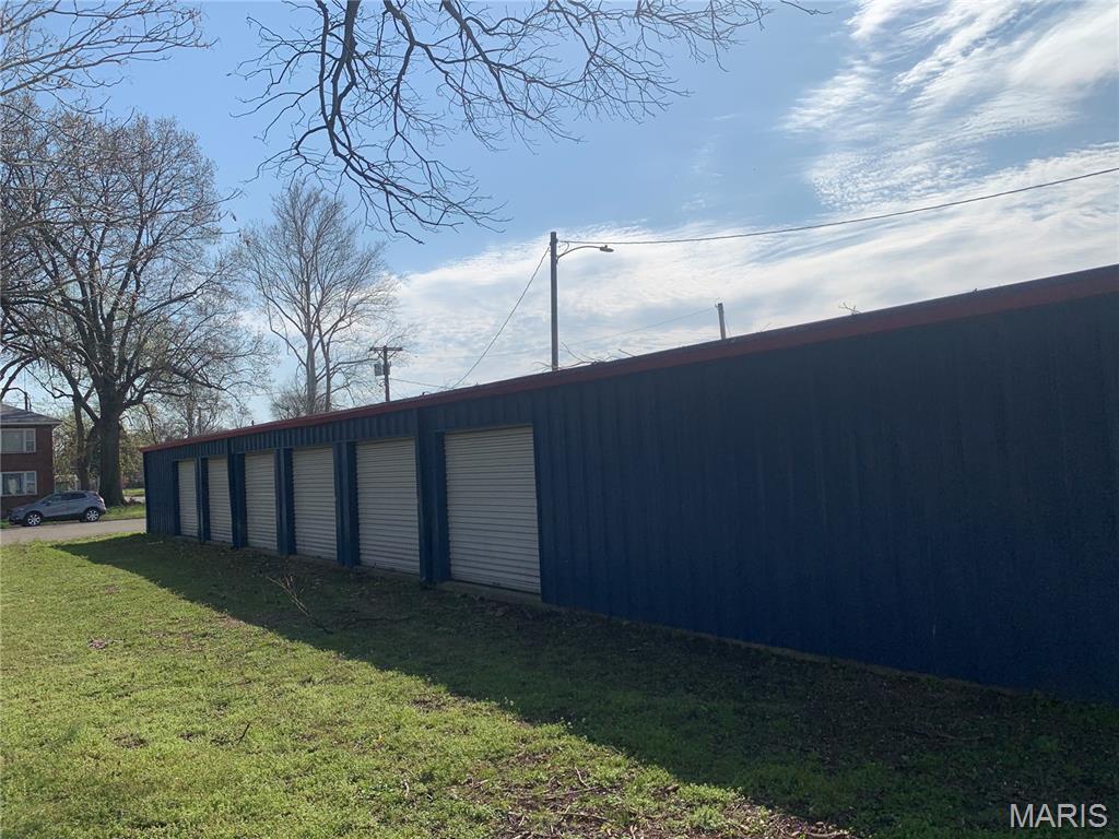 n/a - Commercial Sale