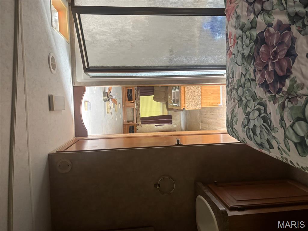 Goose  Creek Sub 27 - Land