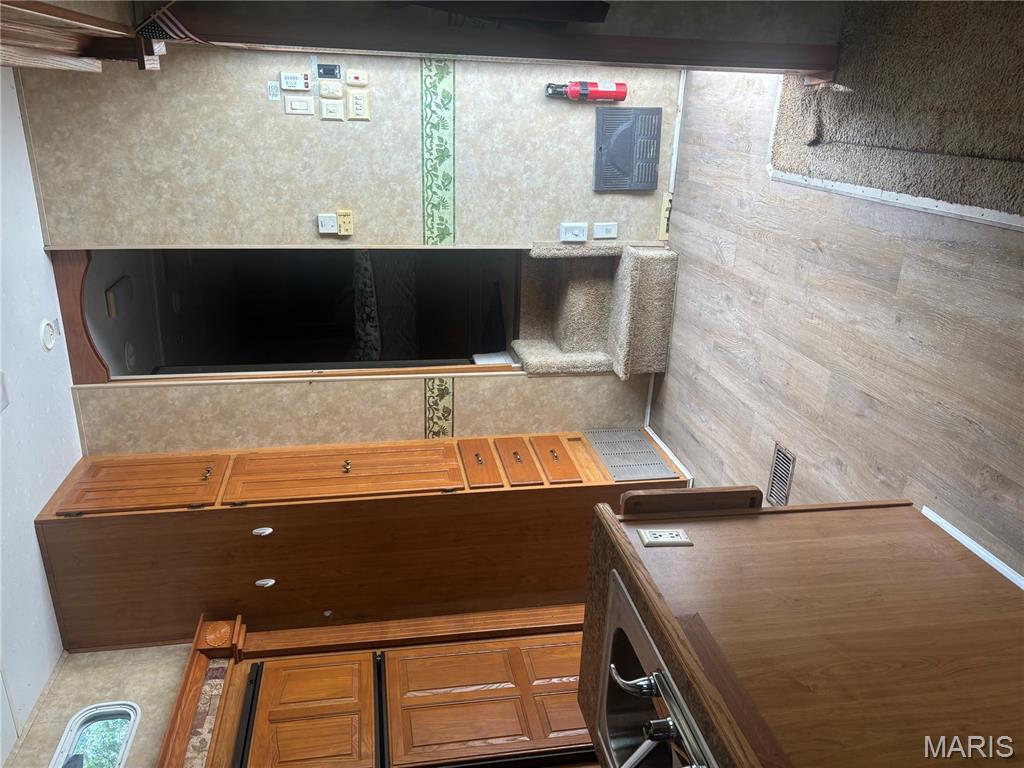 Goose  Creek Sub 27 - Land