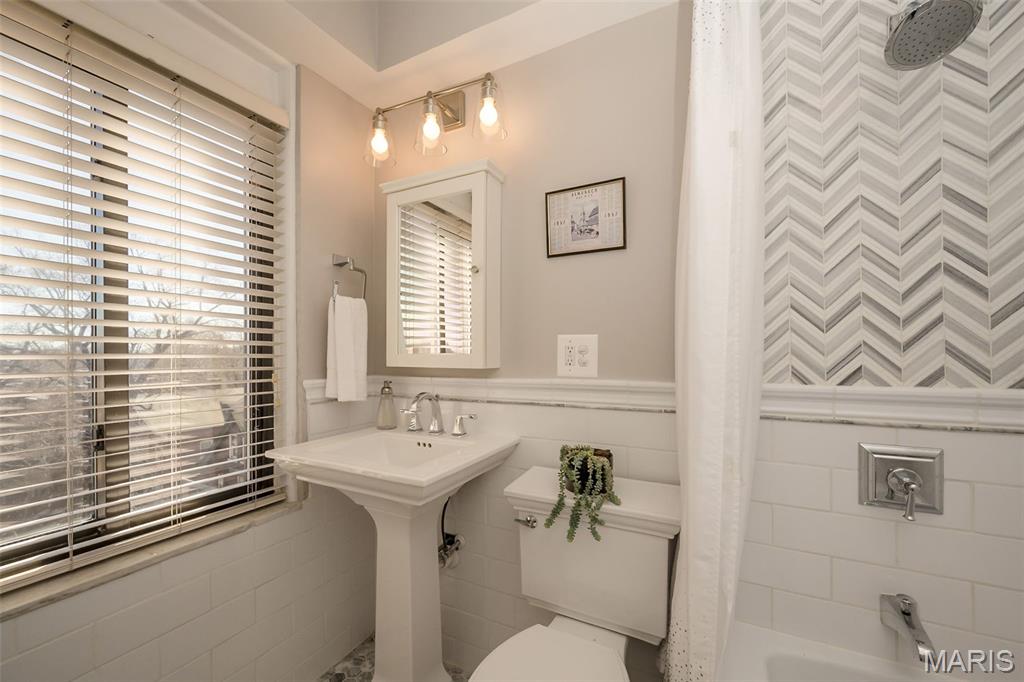 Fullertons Place Add - Residential