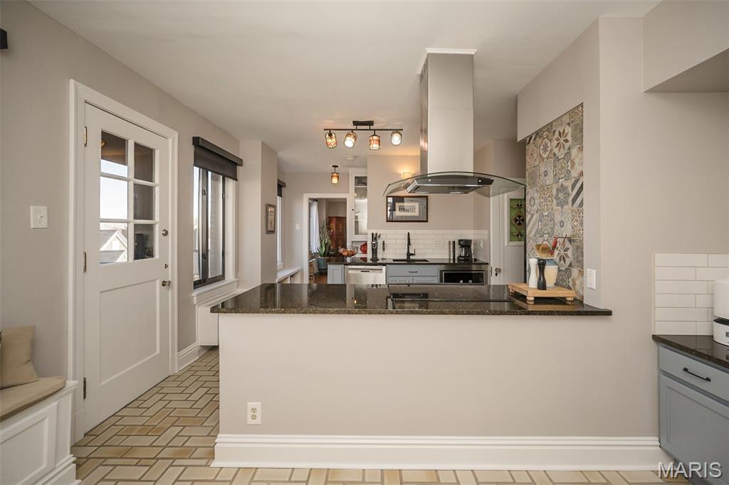 Fullertons Place Add - Residential