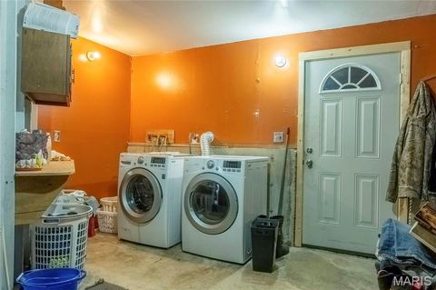 Tiny photo for 12838 Pike 403, Bowling Green, MO 63334 (MLS # 25076137)