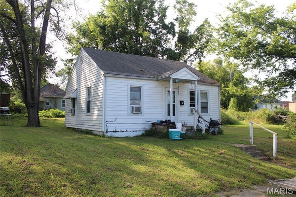 521 ASHER ST, CAPE GIRARDEAU, MO 63703 - Image 860fa1e4cdeccf71c6b7dcd3ba1cb66a/1045359097