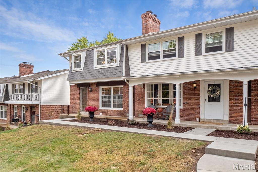 Four Seasons - Residential Lease