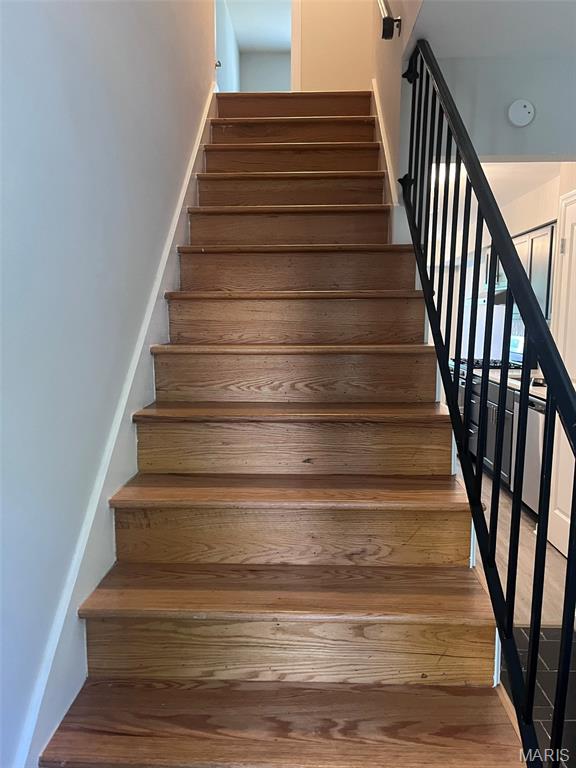 Four Seasons - Residential Lease