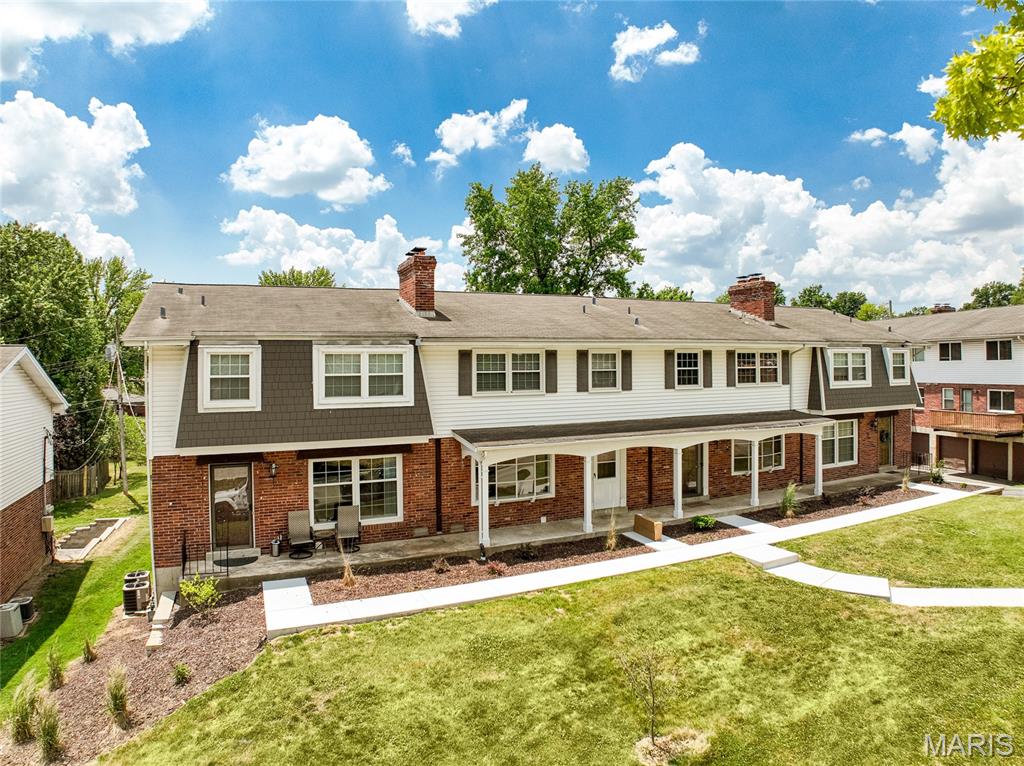 Four Seasons - Residential Lease