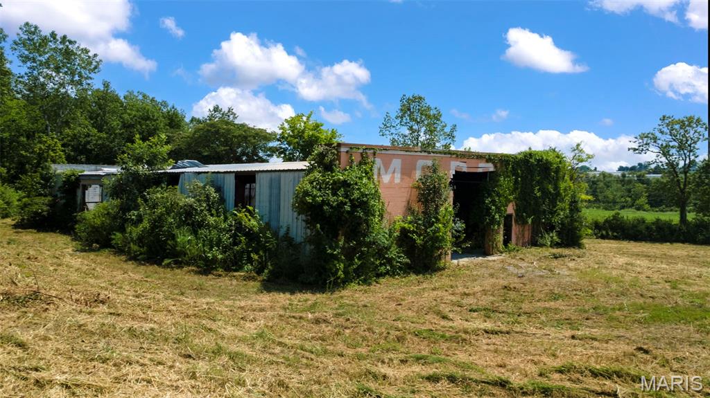 n/a - Commercial Sale