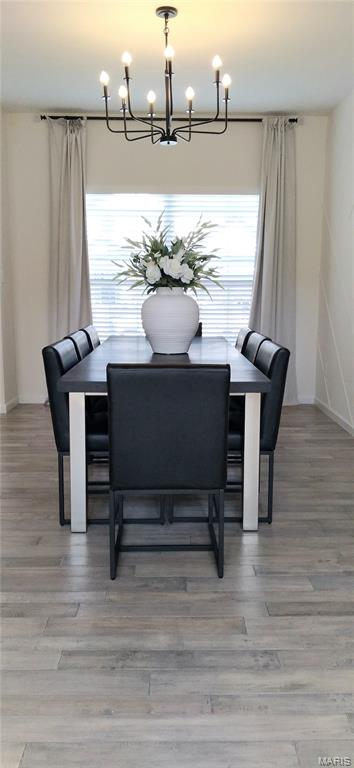 St Louis, Missouri 63129, United States, 4 Bedrooms Bedrooms, ,4 BathroomsBathrooms,Residential,Active,221840