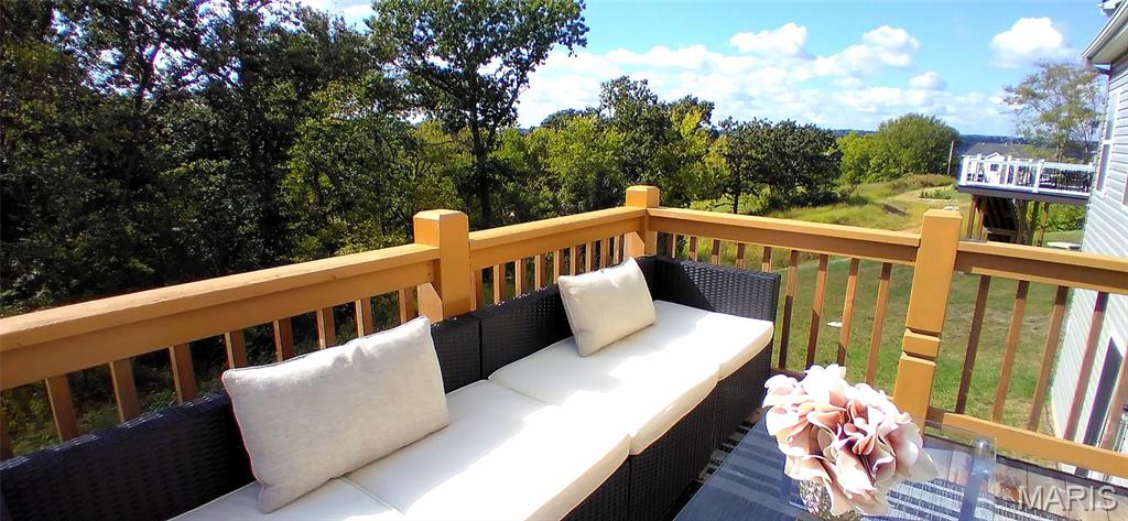 St Louis, Missouri 63129, United States, 4 Bedrooms Bedrooms, ,4 BathroomsBathrooms,Residential,Active,221840