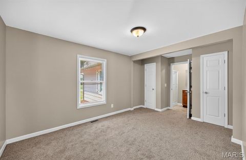Tiny photo for 230 Hammett Road, Winfield, MO 63389 (MLS # 25056461)