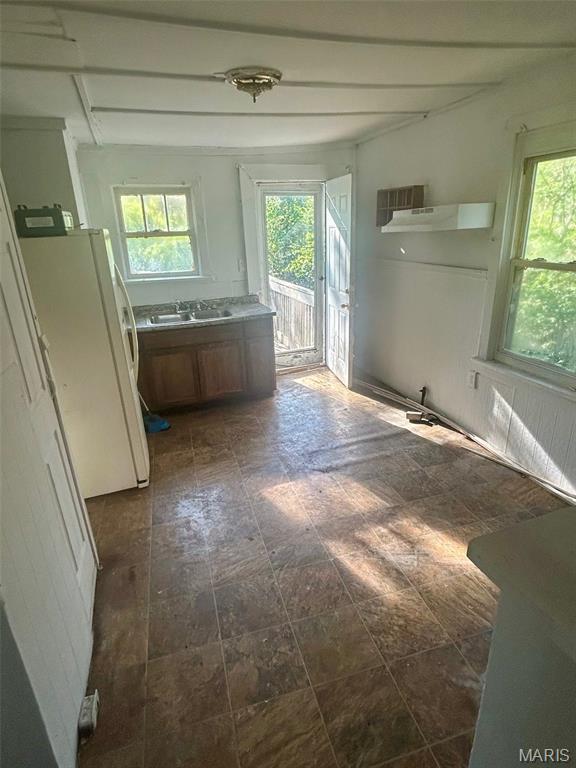 West Walnut Manor - Residential