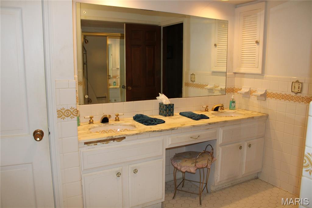 Chaffins Manor - Residential