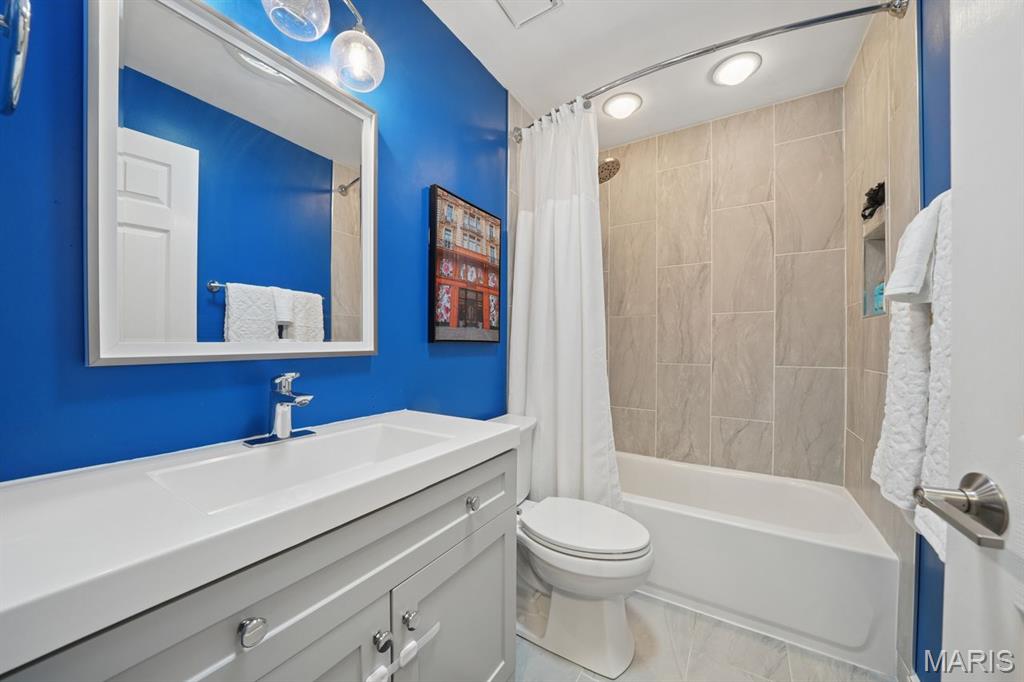 Audubon Woods 3 - Residential