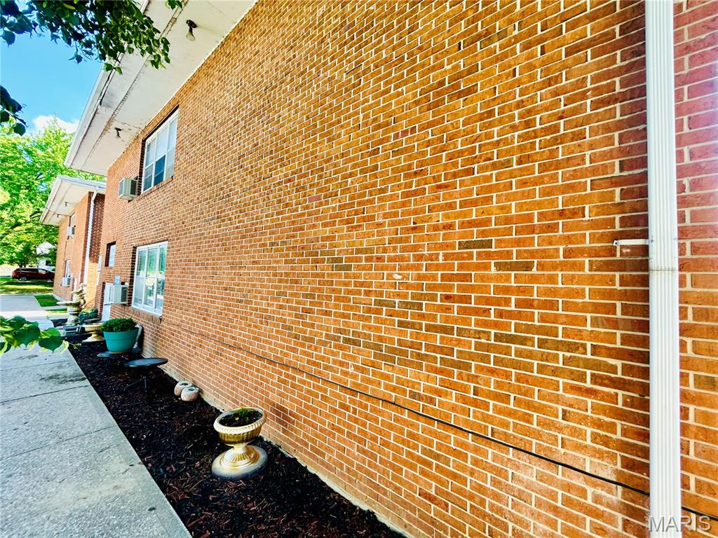 Thomas Apartments - Residential Income