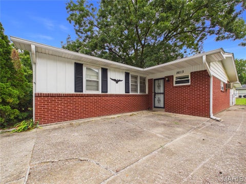 Tiny photo for 2613 Gardenia Lane, Cape Girardeau, MO 63703 (MLS # 26061816)