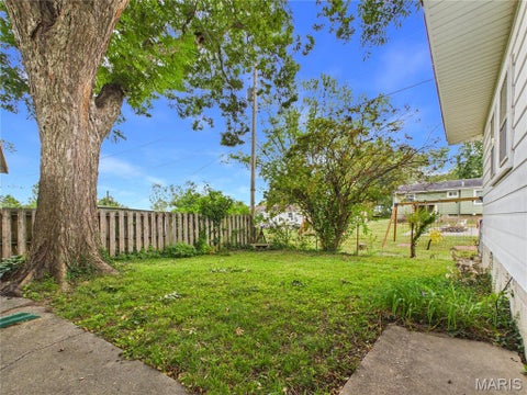 Tiny photo for 2613 Gardenia Lane, Cape Girardeau, MO 63703 (MLS # 26061816)