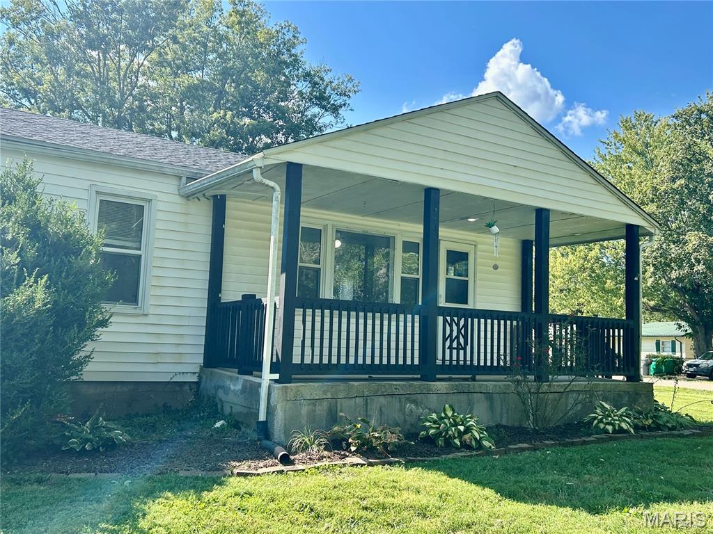 Photo of 1351 Mulberry Street, Bismarck, MO 63624 (MLS # 26056904)