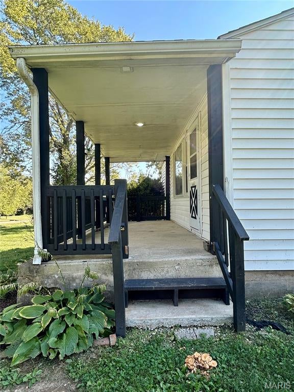 Photo of 1351 Mulberry Street, Bismarck, MO 63624 (MLS # 26056904)