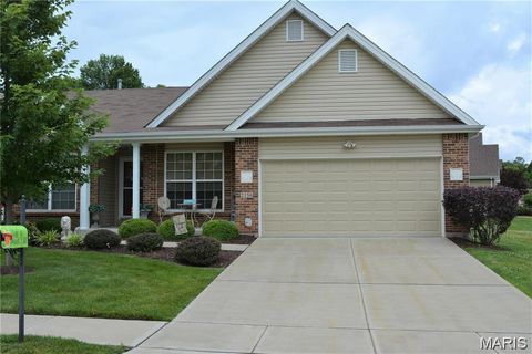 2156 Long Glen Lane 16B Arnold MO 63010
